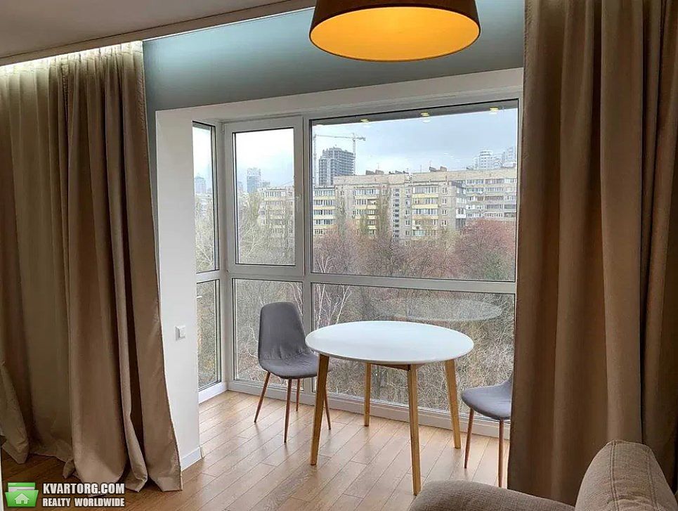 Rent out 1-room apartment. Киев, Остапа Вишни — photo 1