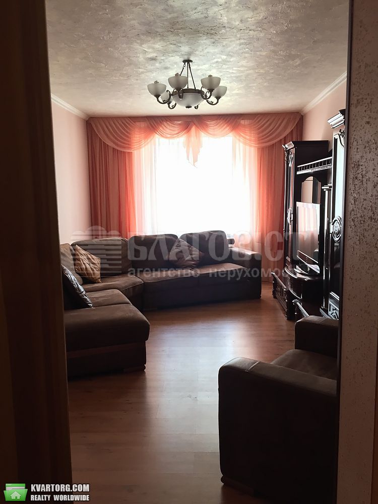 Rent out 3-room apartment. Киев,  Ахматовой — photo 1