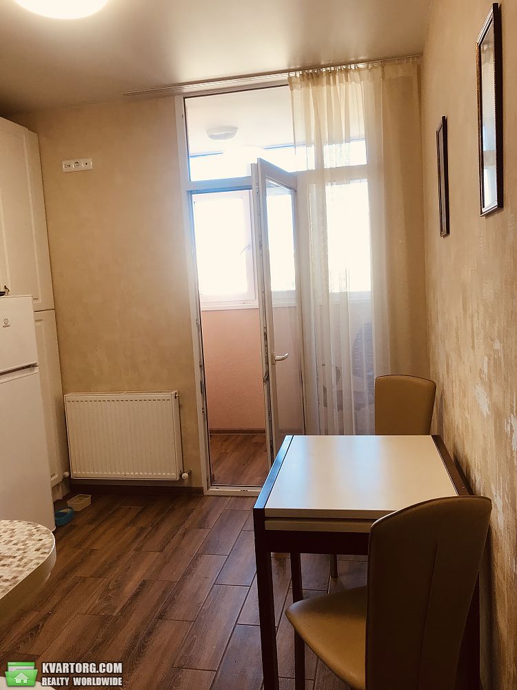 Sell 1-room apartment. Киев,  Первомайская — photo 3
