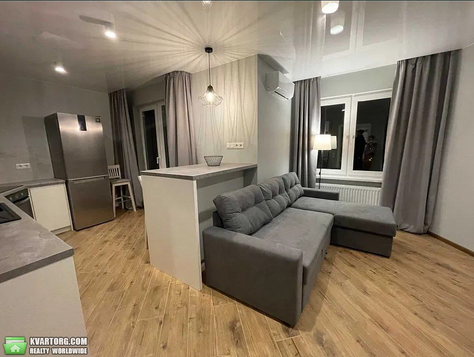 Rent out 1-room apartment. Киев,  Конева — photo 1