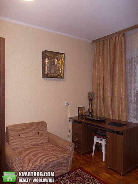 Sell 4-room apartment. Киев,  Ревуцкого — photo 9
