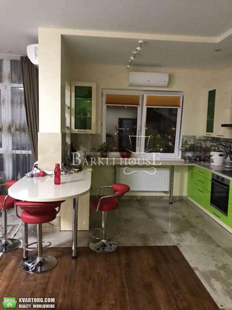 Rent out 3-room apartment. Киев,  Златоустовская — photo 6