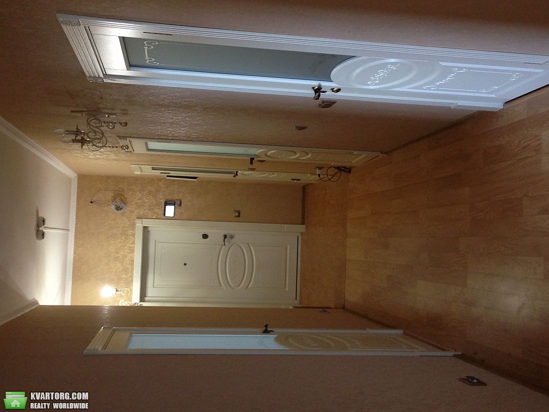 Rent out 3-room apartment. Киев,  Глубочицкая — photo 9