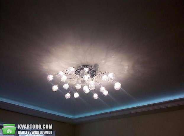 Rent out 2-room apartment. Киев, Приорская ул. — photo 2