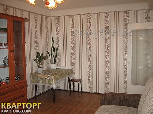 Rent out 2-room apartment. Киев,  Тычины пр — photo 2