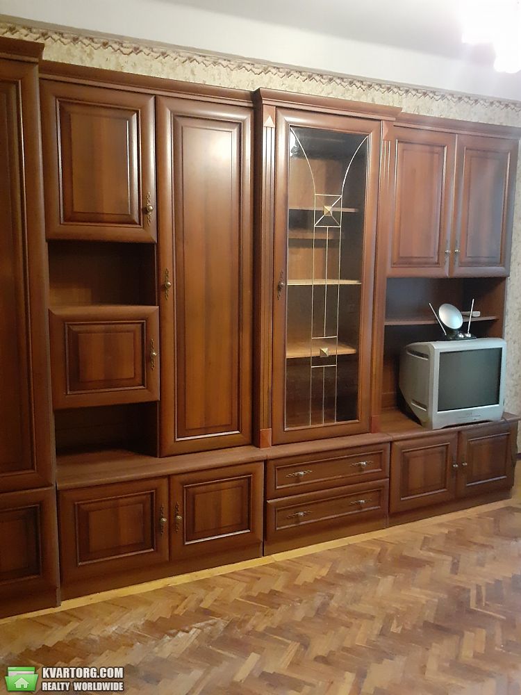 Rent out 2-room apartment. Киев, Курнатовского — photo 3