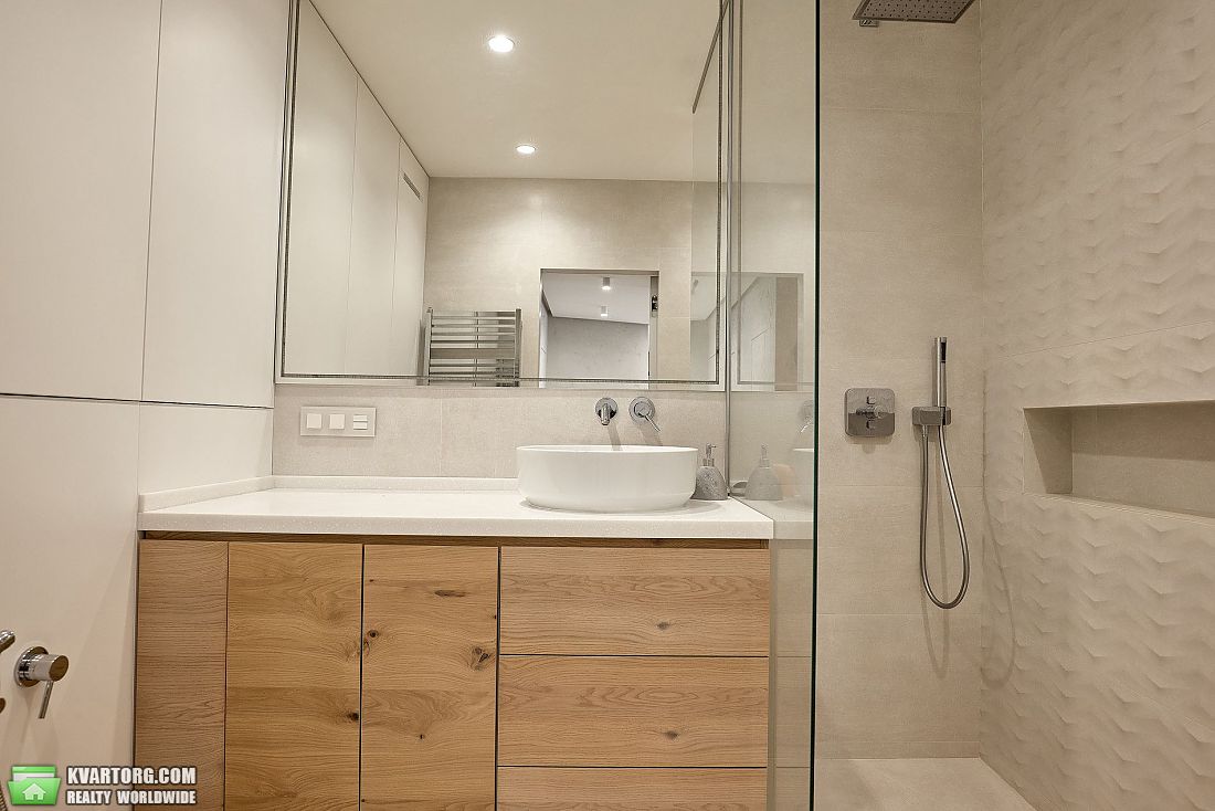 Sell 3-room apartment. Киев,  Липковского — photo 10