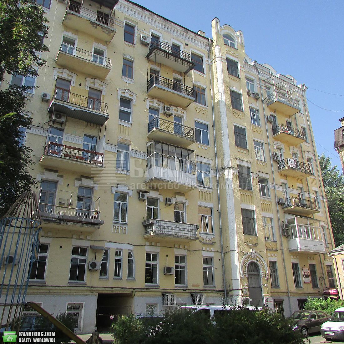 Rent out 4-room apartment. Киев,  Музейный пер — photo 6