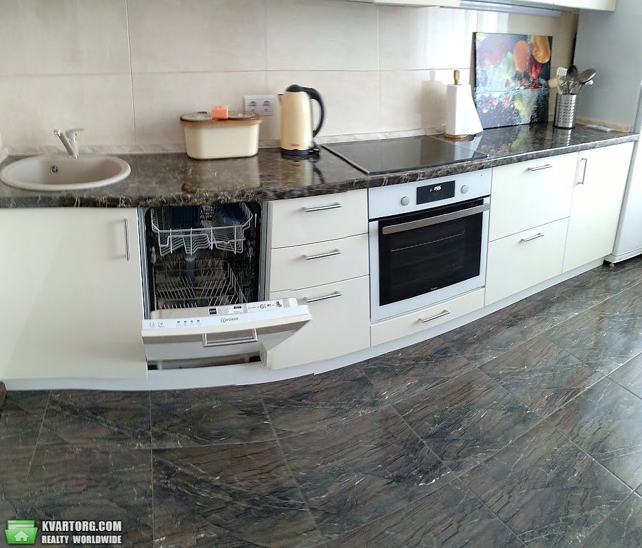 Rent out 1-room apartment. Киев,  Львовская — photo 3