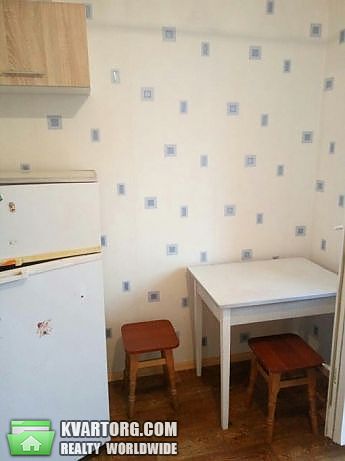 Rent out 1-room apartment. Киев,  Жмеринская — photo 3