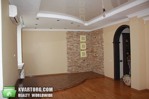 Sell 5-room apartment. Киев, Харьковское шоссе — photo 2