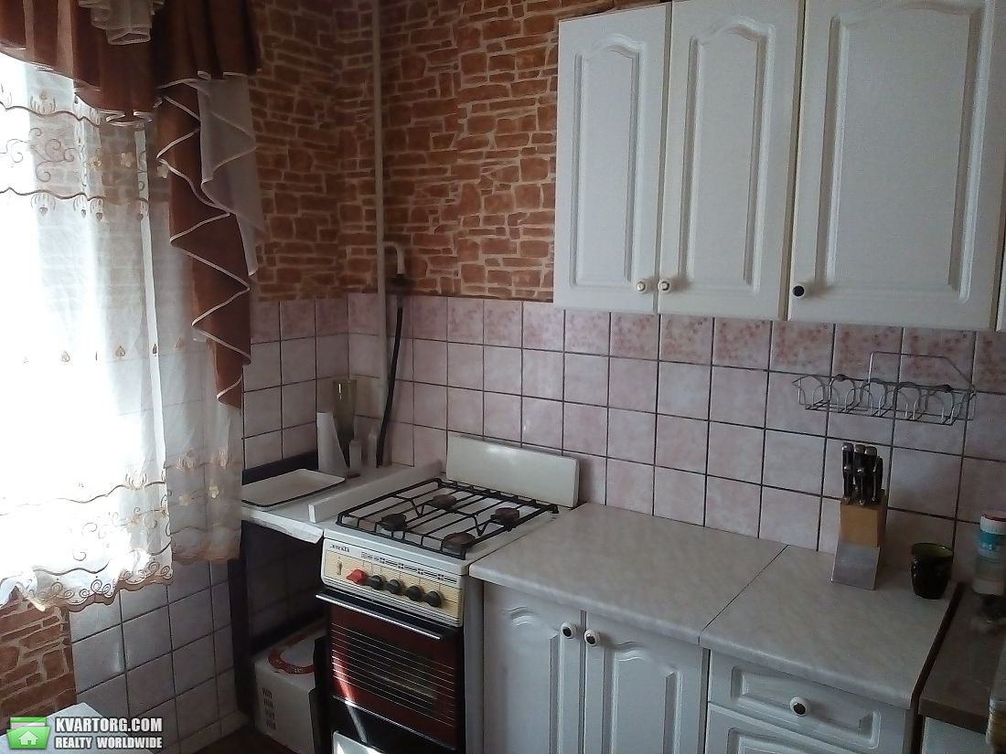 Sell 1-room apartment. Киев,  Автозаводская — photo 4