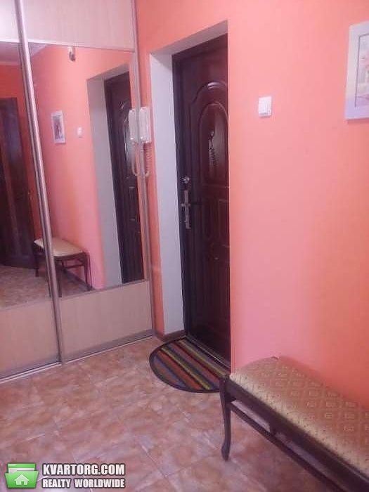 Rent out 1-room apartment. Киев,  Прилужная — photo 7