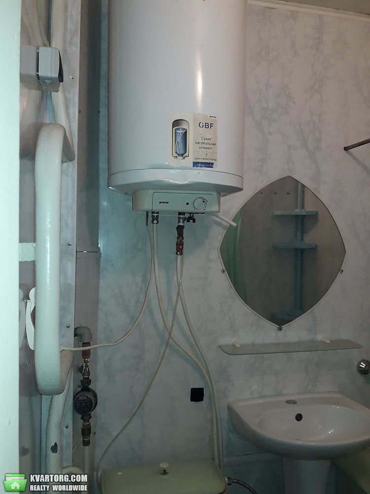 Rent out 1-room apartment. Днепропетровск, Красный Камень — photo 6