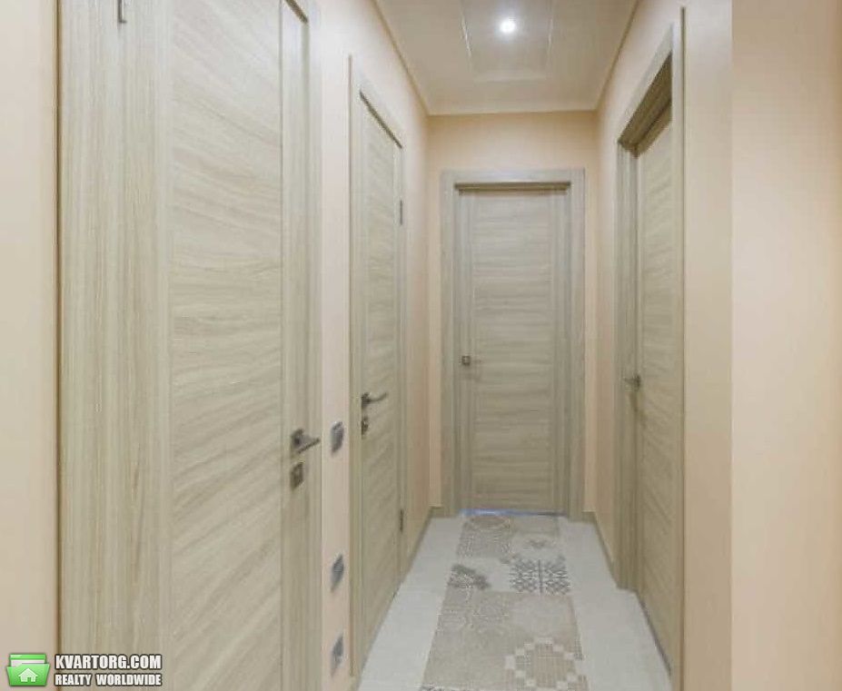 Rent out 2-room apartment. Киев,  Чавдар — photo 6