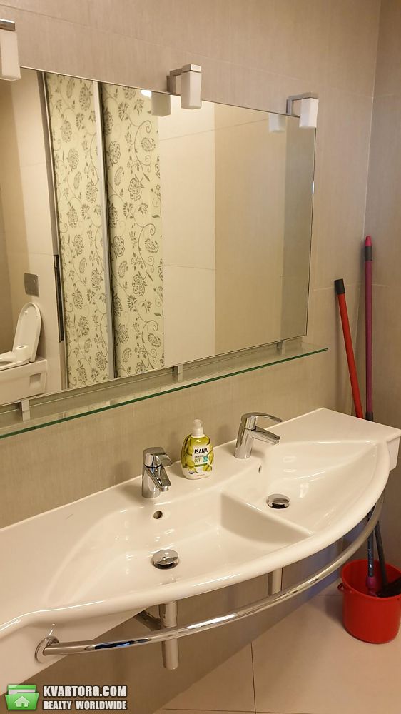 Rent out 3-room apartment. Киев,  Голосеевская — photo 9