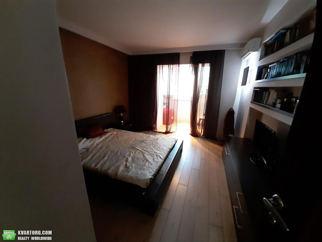 Rent out 4-room apartment. Киев,  Науки пр — photo 2