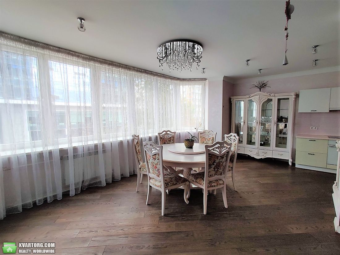 Rent out 2-room apartment. Киев,  Тычины пр — photo 4