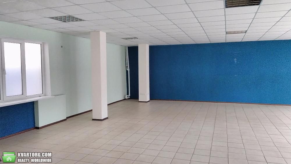 Rent out office. Киев, ул. Новоконстантиновская — photo 1