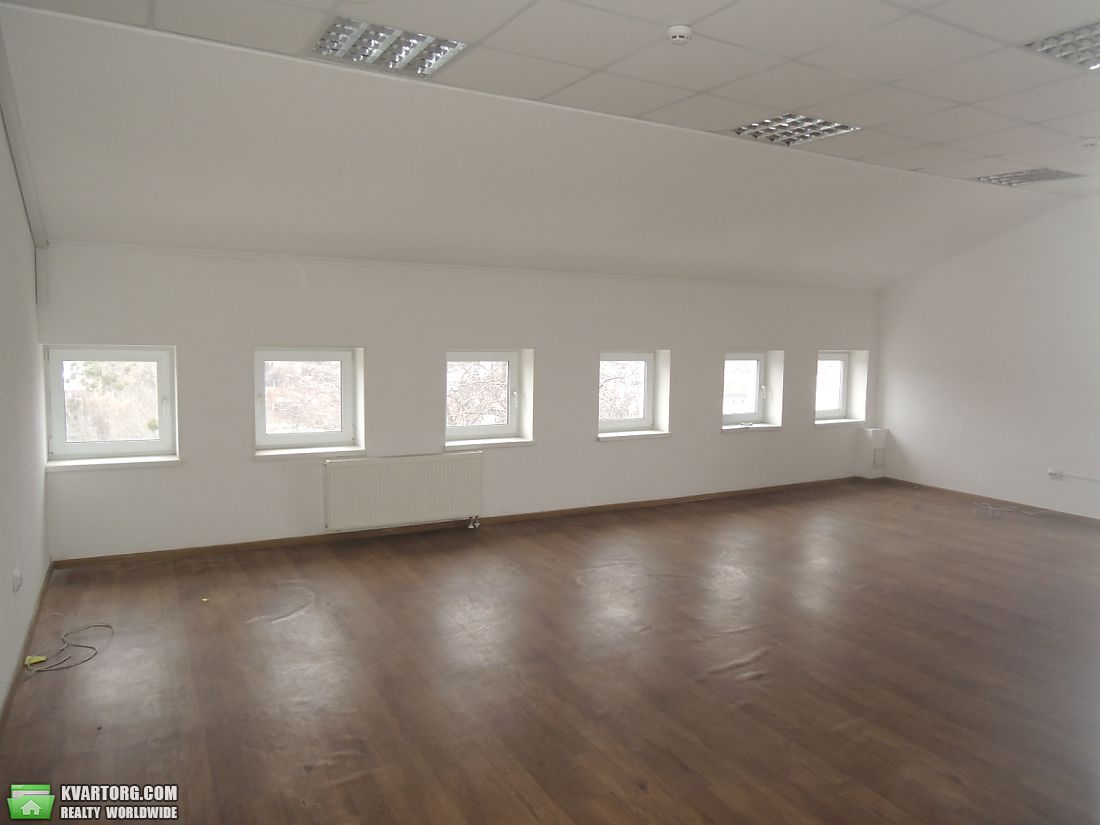 Rent out office. Киев, Козацкая — photo 1