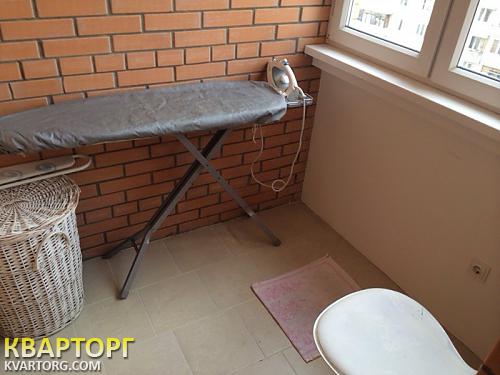 Rent out 2-room apartment. Киев, Сребнокольская — photo 3