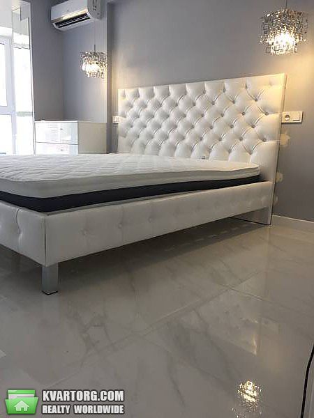 Rent out 1-room apartment. Киев,  Большая Васильковская — photo 4