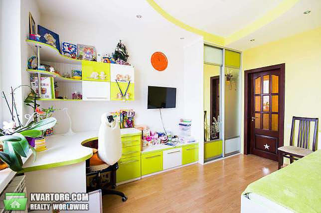 Sell 3-room apartment. Киев,  Ревуцкого — photo 3