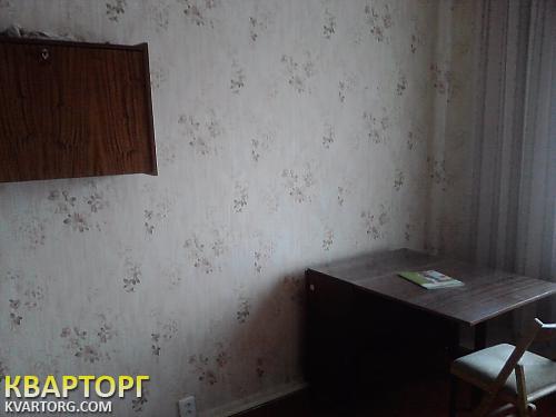 Rent out 2-room apartment. Киев,  Ужвий — photo 9