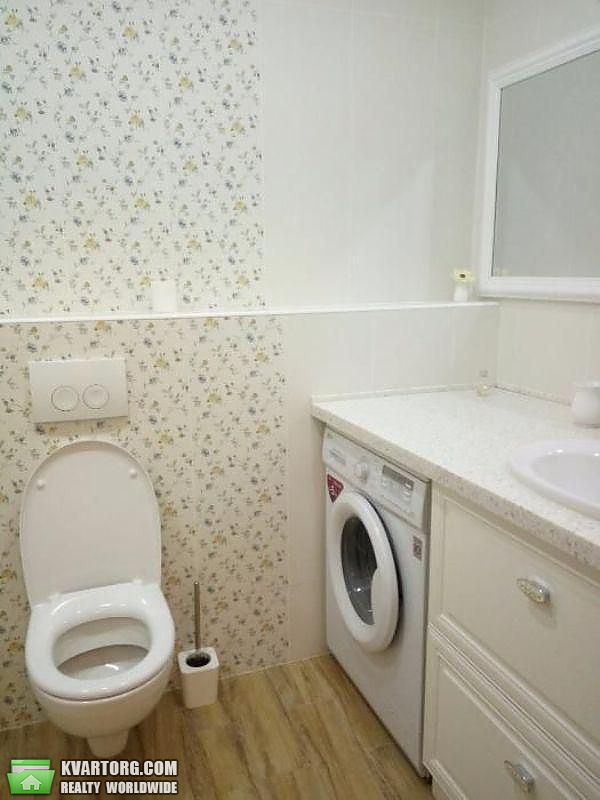 Rent out 2-room apartment. Киев,  Чавдар — photo 6