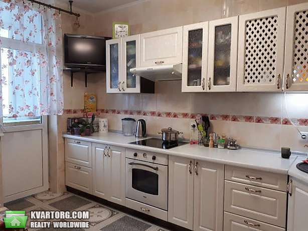Rent out 2-room apartment. Киев,  Чавдар — photo 4