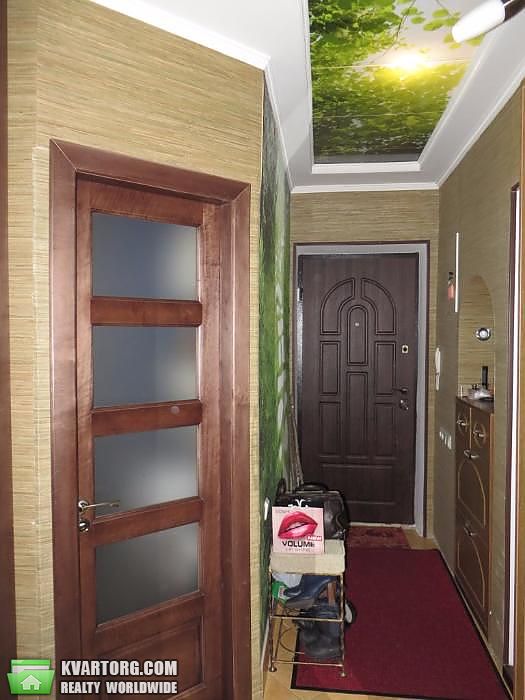 Sell 3-room apartment. Киев,  Салютная — photo 8
