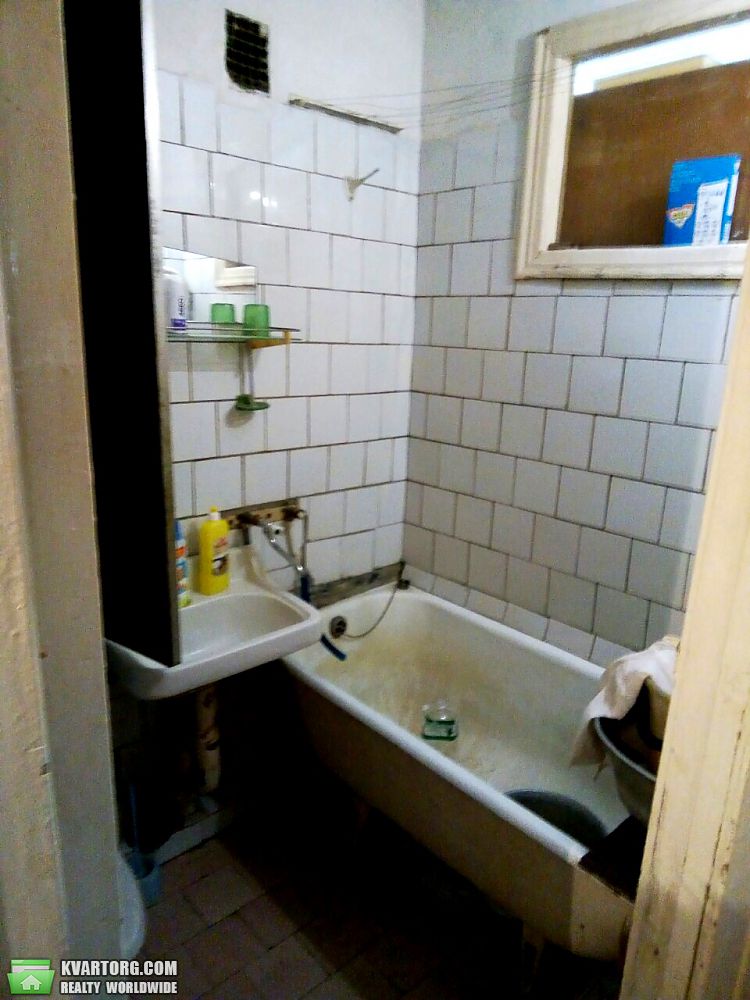 Sell 2-room apartment. Киев,  Краснова — photo 4