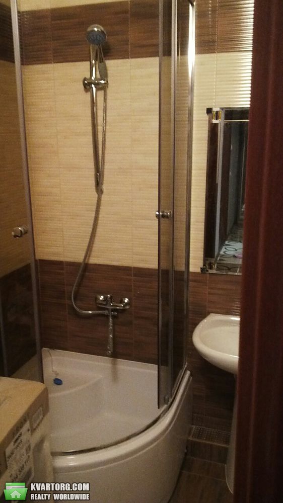 Rent out 1-room apartment. Киев,  Ясиноватский пер — photo 7