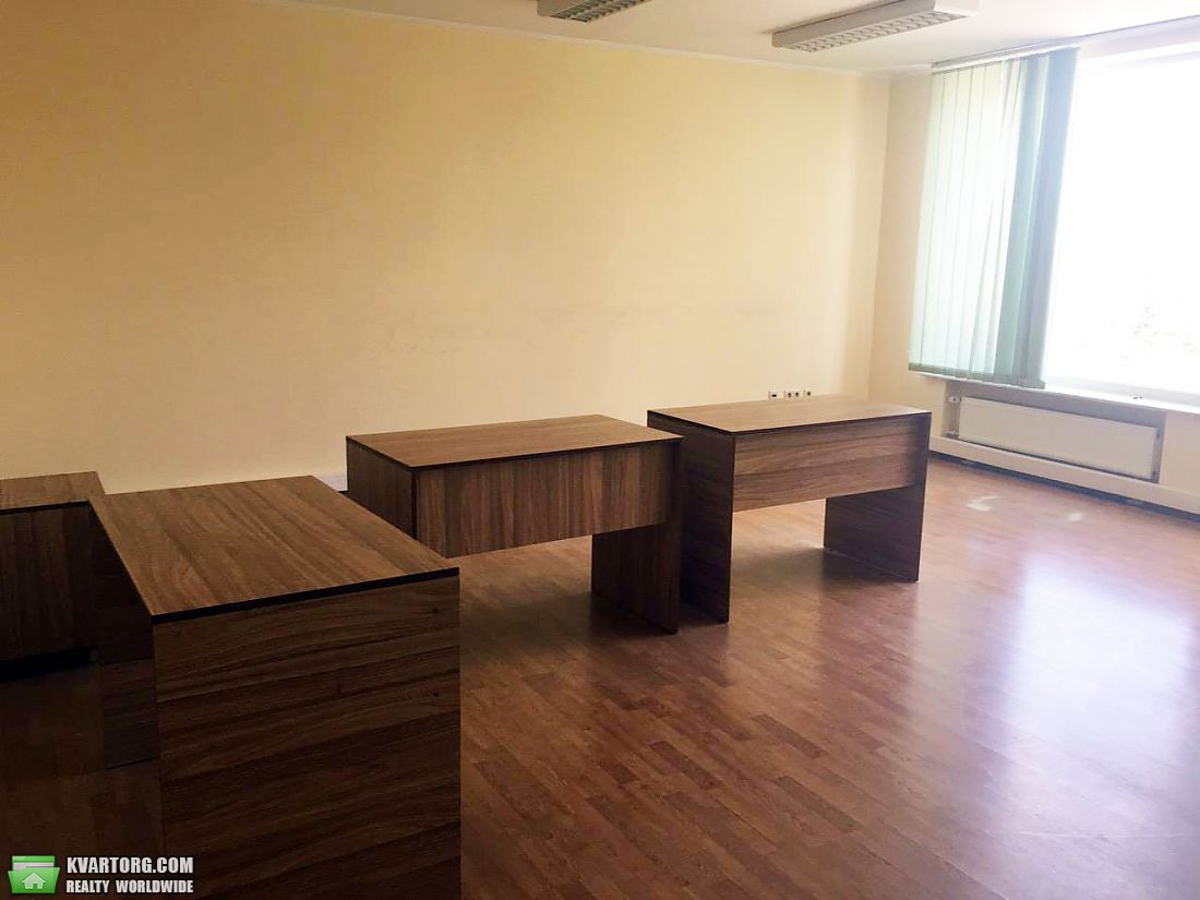 Rent out office. Львов,  Черновола — photo 1