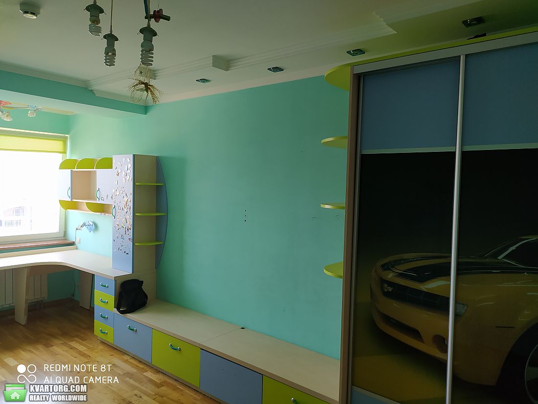 Sell 4-room apartment. Киев,  Макеевская — photo 3
