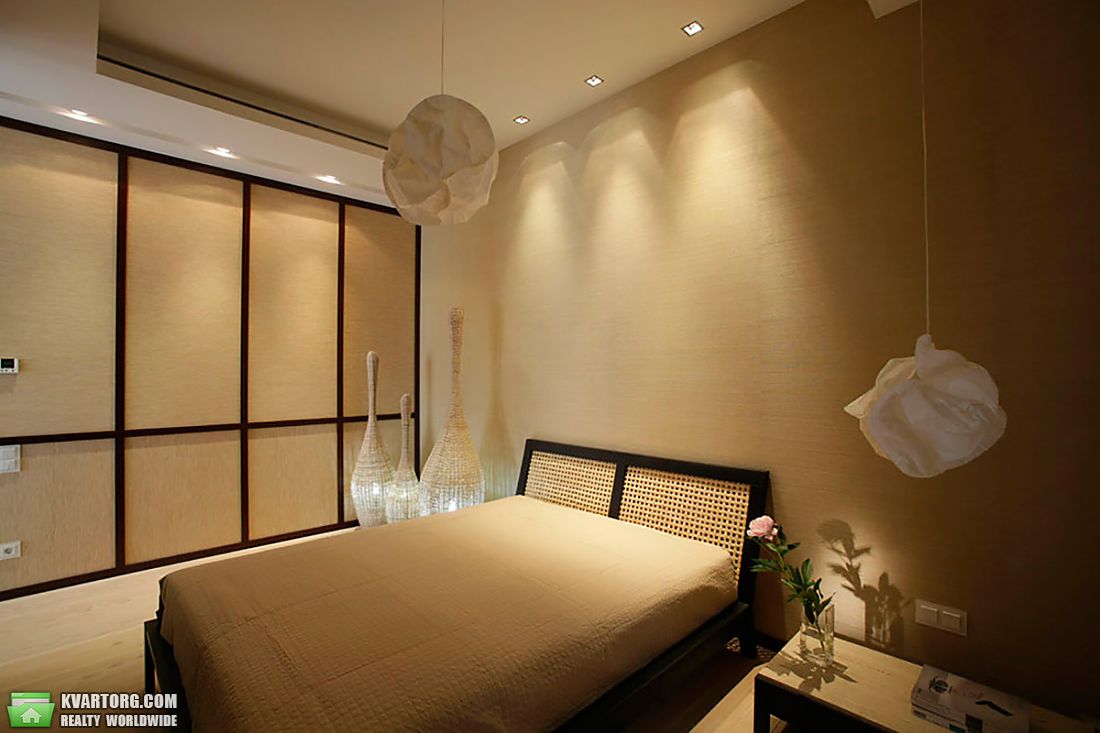 Rent out 5-room apartment. Киев,  Грушевского — photo 4