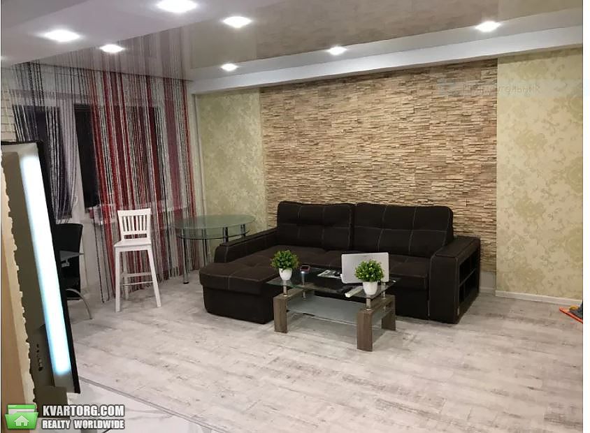 Rent out 2-room apartment. Киев,  Политехническая — photo 3