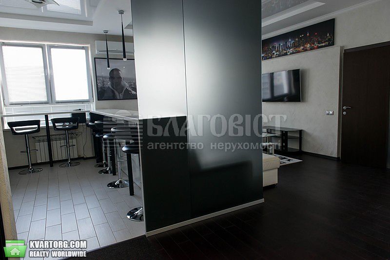 Sell 2-room apartment. Киев,  Оболонская наб — photo 3