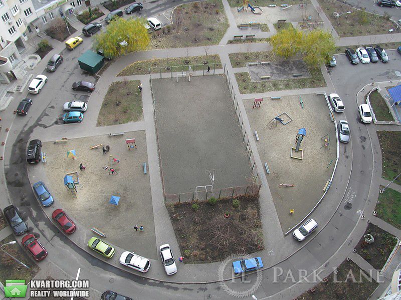 Sell 2-room apartment. Киев, Урловская — photo 9
