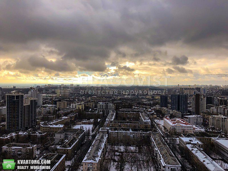 Sell 5-room apartment. Киев,  Щорса — photo 1