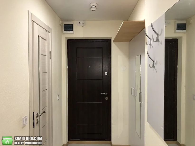 Rent out 1-room apartment. Киев,  Машиностроительная — photo 10
