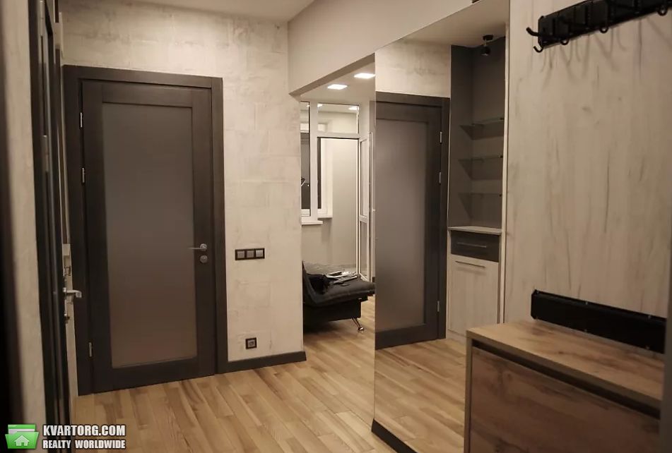 Rent out 1-room apartment. Киев, ул.Вышгородская — photo 5