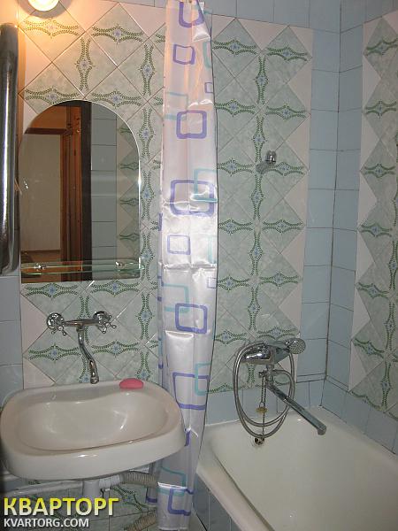 Rent out 2-room apartment. Киев,  Севастопольская — photo 5
