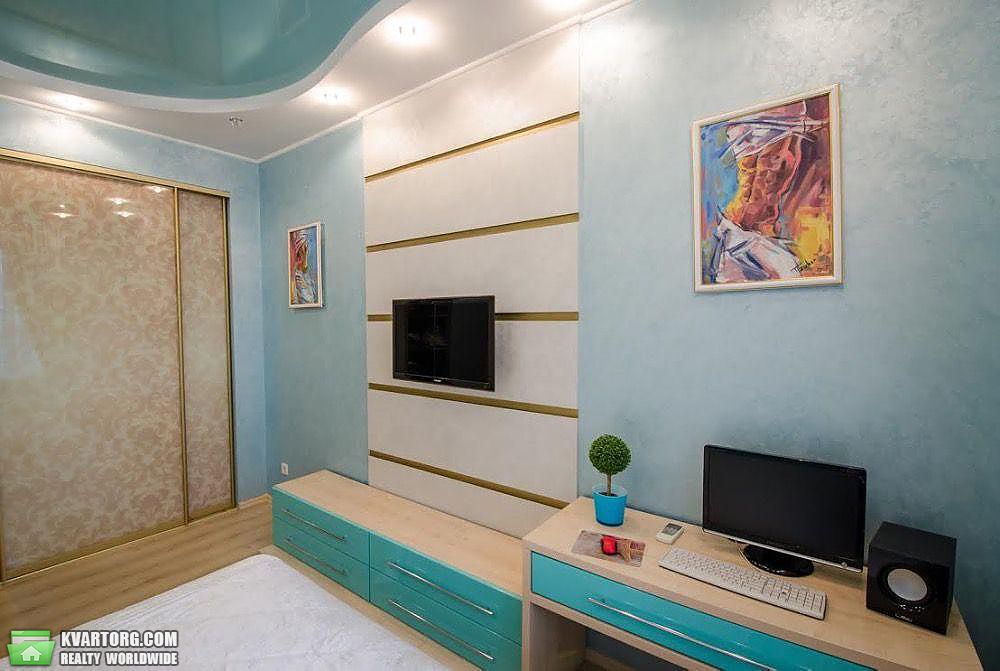 Rent out 2-room apartment. Киев, Радунского Степана — photo 7