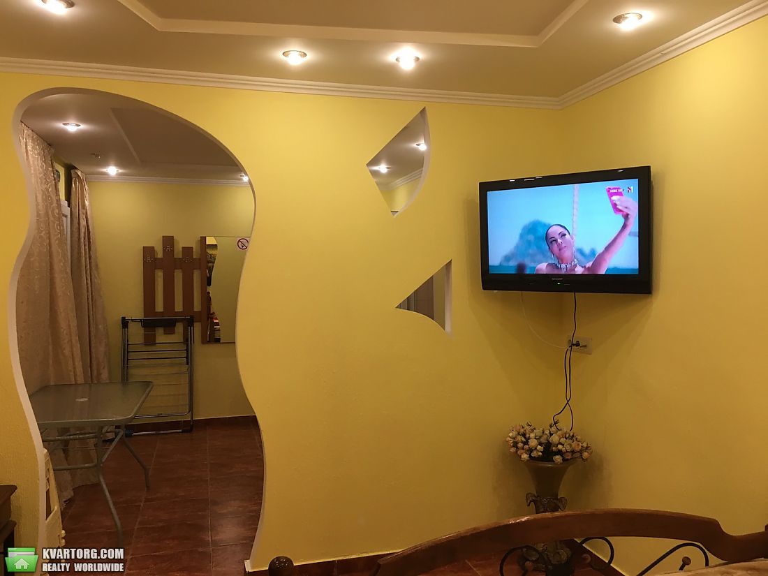 Rent out 1-room apartment. Одесса, Заболотного — photo 1