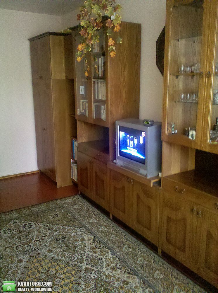 Rent out 1-room apartment. Киев, Маяковского Владимира пр. — photo 1