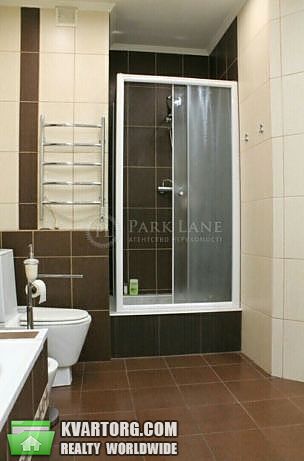 Rent out 2-room apartment. Киев,  Жилянская — photo 7