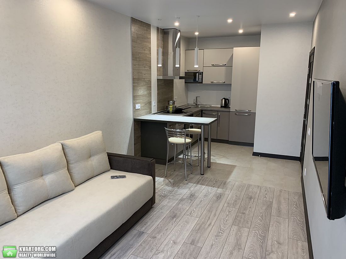 Rent out 1-room apartment. Киев, Теремковская — photo 1