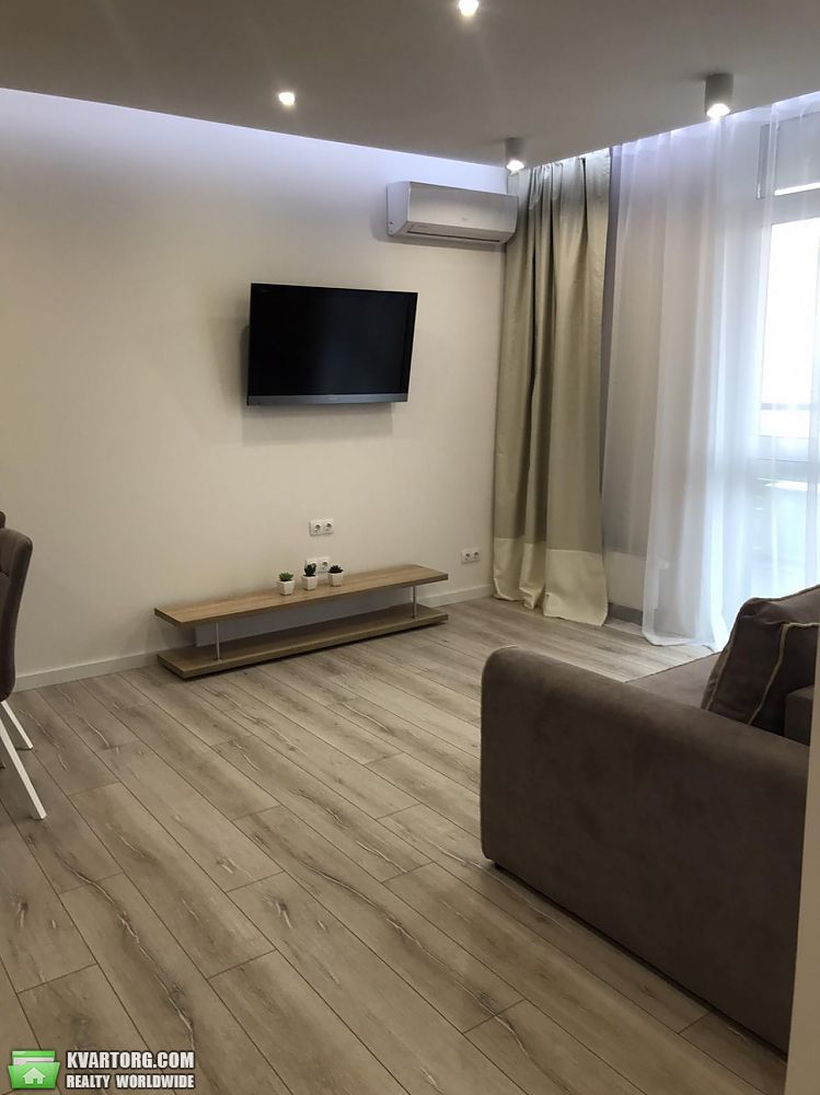 Sell 1-room apartment. Киев,  Предславинская — photo 2