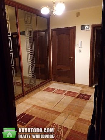 Rent out 3-room apartment. Киев,  Крейсера Авроры — photo 9